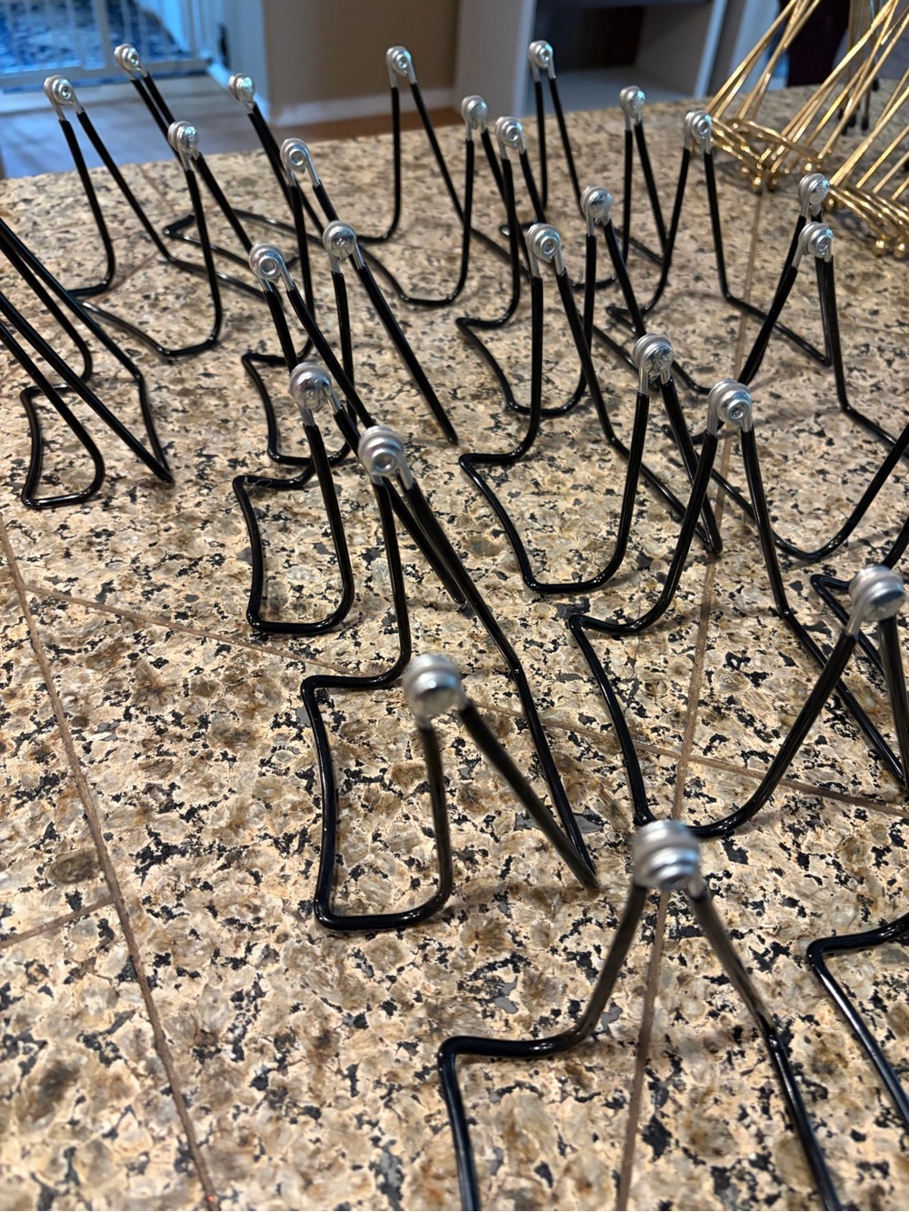 Gibson Holders Adjustable Black Wire Easel Holders 3.5 x 3.5 17 Easels total